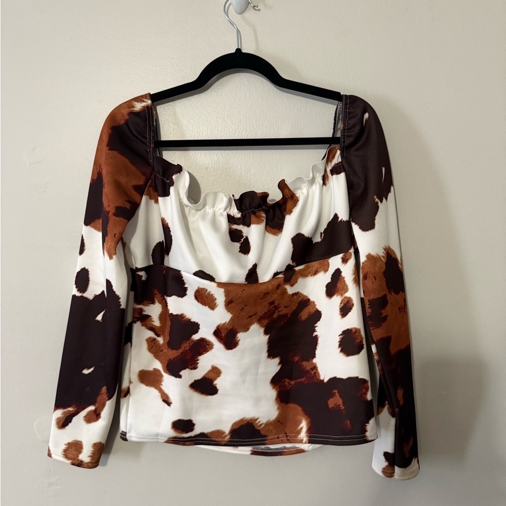 Missguided + Brown and White Patterned Blouse - Picture 2 of 3
